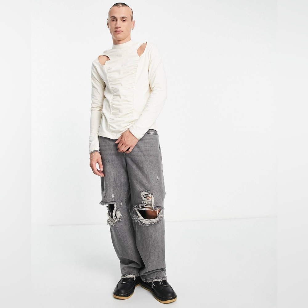 Asos long sleeve mens T-shirt with ruching and cut out. Size L NWT